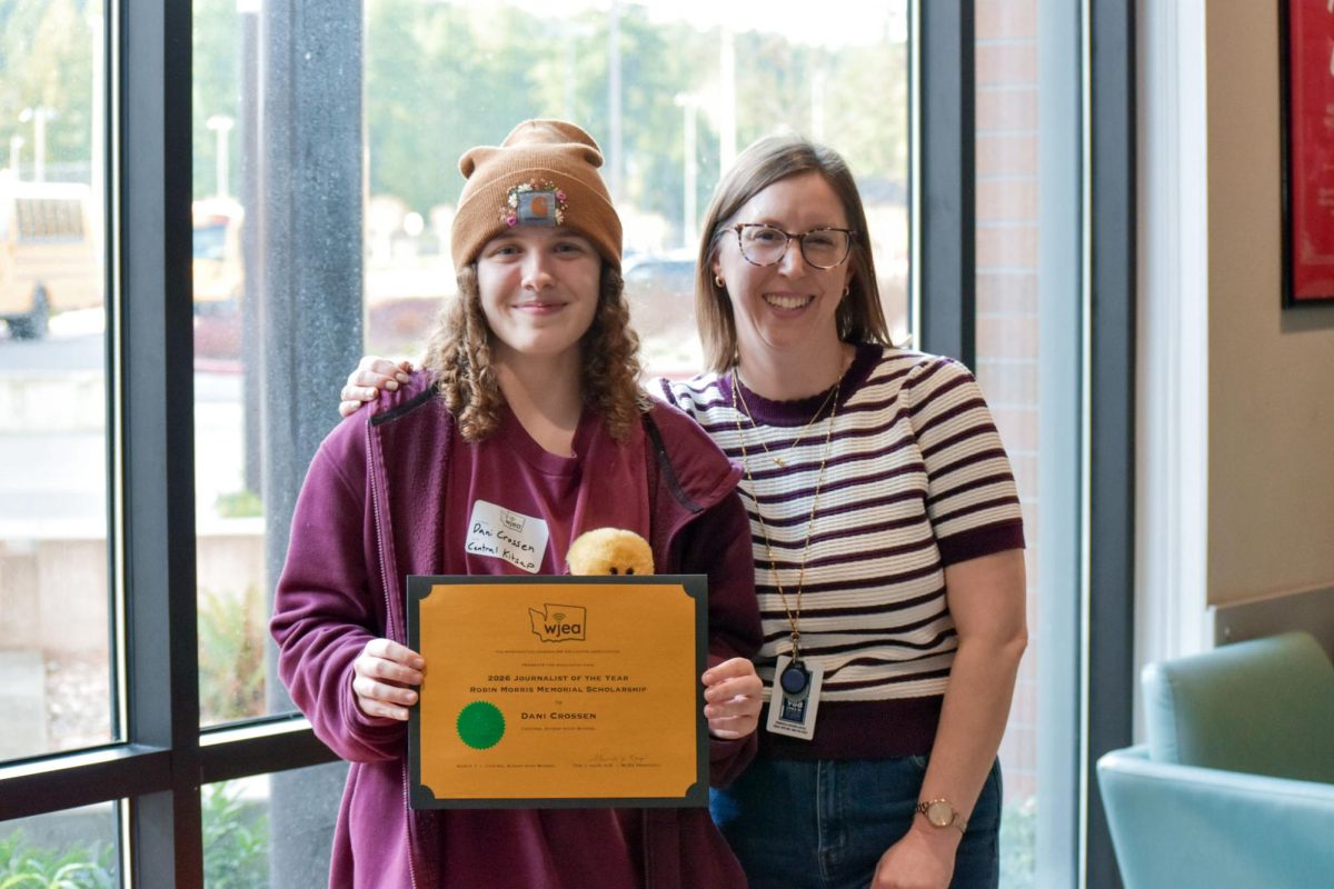 Central Kitsap High School student Dani Crossen, the 2026 WJEA Journalist of the Year, with her adviser, Kate Miller. 
